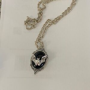 Elegant Silver and Black Pendant Necklace